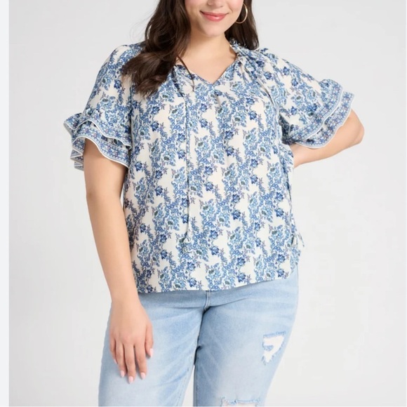 Max Studio NWT Floral White Blue  Butterfly Ruffle Short Sleeve Tie Neck Top 2X - Picture 1 of 2